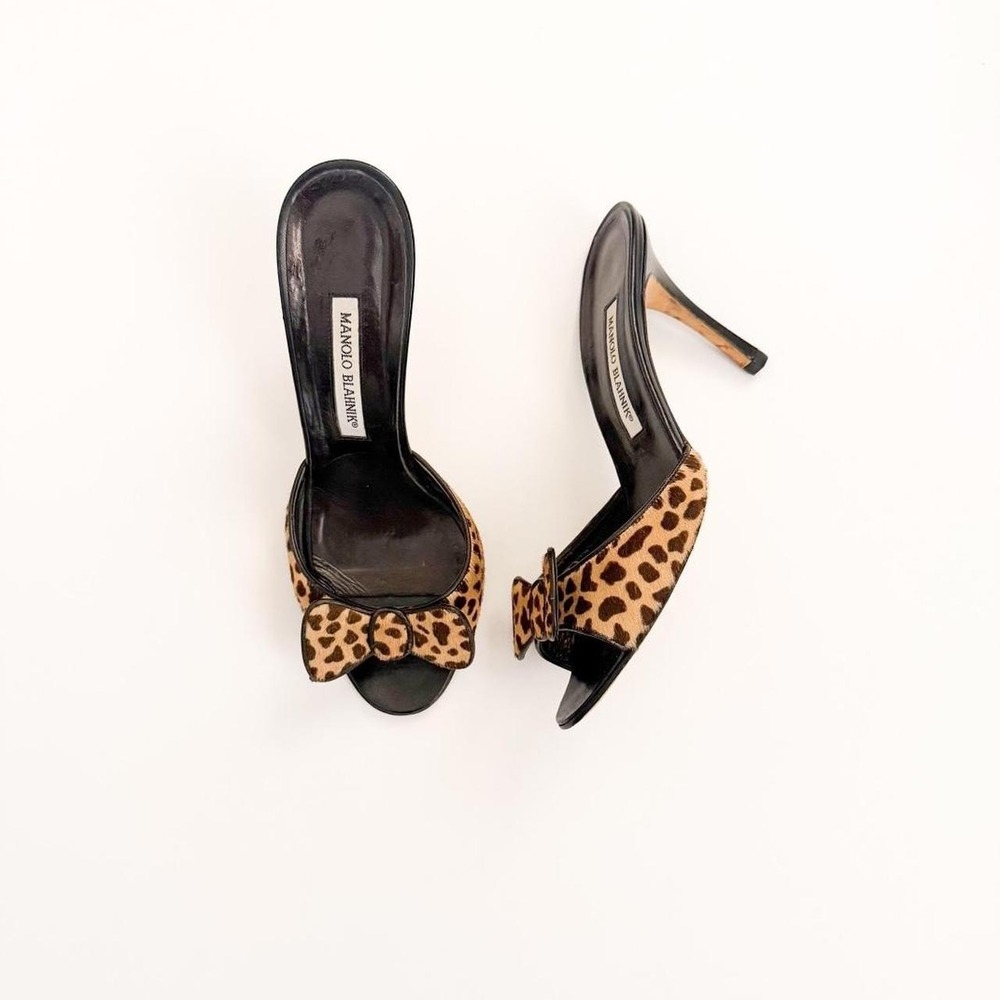 Manolo Blahnik cheetah ponyhair bow heels leopard vintage designer IT 38 US 8